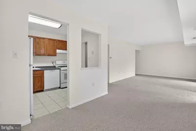 862 College Parkway #202, Rockville, MD 20850 - Photo 9