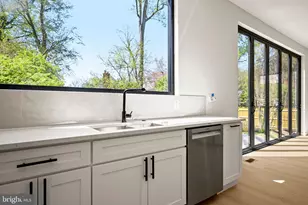 8908 Mohawk Ln, Bethesda, MD 20817 - Photo 21