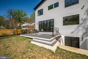 8908 Mohawk Ln, Bethesda, MD 20817 - Photo 101