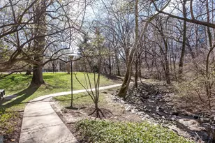 10401 Grosvenor Pl, Rockville, MD 20852 - Photo 11