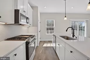 19753 Grn Vlg Dr, Montgomery Village, MD 20886 - Photo 7