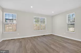 19753 Grn Vlg Dr, Montgomery Village, MD 20886 - Photo 13