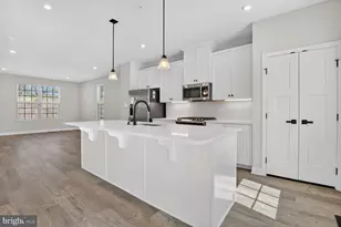 19753 Grn Vlg Dr, Montgomery Village, MD 20886 - Photo 9