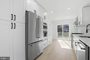 311 Ellsworth Dr, Silver Spring, MD 20910 - Photo 15