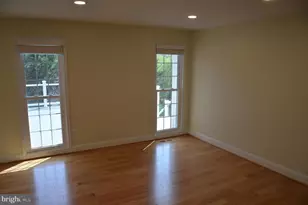 9012 Paddock Ln, Rockville, MD 20854 - Photo 23