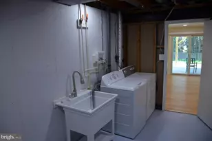 9012 Paddock Ln, Rockville, MD 20854 - Photo 87