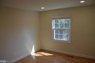 9012 Paddock Ln, Rockville, MD 20854 - Photo 49