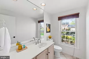 5 Infield Ct S, Potomac, MD 20854 - Photo 9