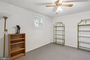 14338 Chesterfield Rd, Rockville, MD 20853 - Photo 37