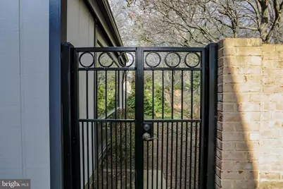 6208 Leeke Forest Court, Bethesda, MD 20817 - Photo 5