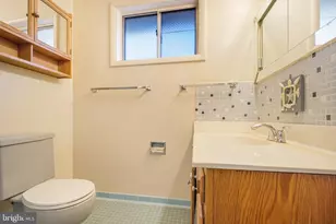 1118 Downs Dr, Silver Spring, MD 20904 - Photo 15