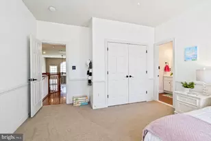 12333 Cherry Branch Dr, Clarksburg, MD 20871 - Photo 33