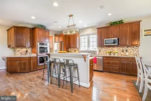 12333 Cherry Branch Dr, Clarksburg, MD 20871 - Photo 13