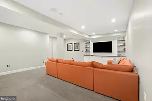 12333 Cherry Branch Dr, Clarksburg, MD 20871 - Photo 35