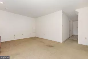 5 Sonata Ct, Silver Spring, MD 20901 - Photo 37