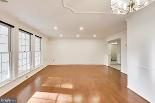 5707 Brewer House Cir, Rockville, MD 20852 - Photo 7