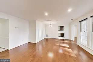 5707 Brewer House Cir, Rockville, MD 20852 - Photo 5