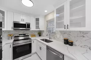 13825 Ranch Pl, North Potomac, MD 20878 - Photo 11