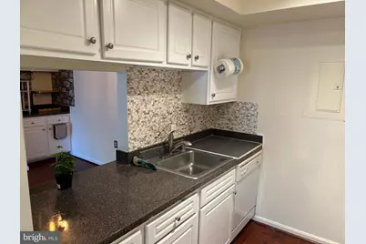 18336 Streamside Drive #304, Gaithersburg, MD 20879 - Photo 5