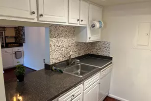 18336 Streamside Dr, Gaithersburg, MD 20879 - Photo 5