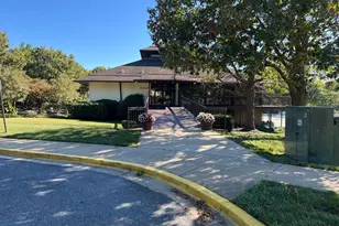 18336 Streamside Dr, Gaithersburg, MD 20879 - Photo 31