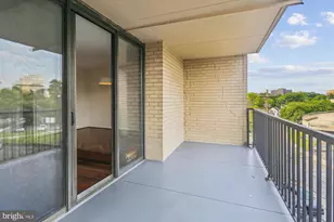 4242 East-West Hwy, Chevy Chase, MD 20815 - Photo 19