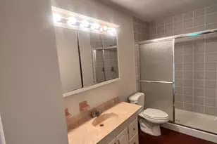 516 Meadow Hall Dr, Rockville, MD 20851 - Photo 17
