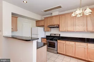 207 Garden View Way, Rockville, MD 20850 - Photo 29