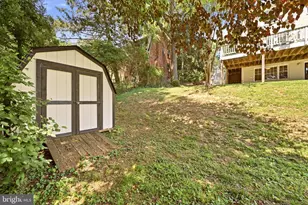 7822 Fulbright Ct, Bethesda, MD 20817 - Photo 37