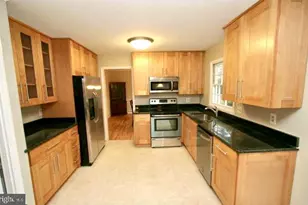 15309 Hannans Way, Rockville, MD 20853 - Photo 21