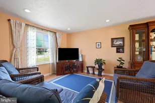 7719 Prince Hall Ct, Gaithersburg, MD 20877 - Photo 5