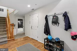 19 Blue Hosta Way, Rockville, MD 20850 - Photo 3