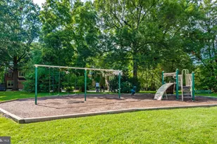 11308 Empire Ln, Rockville, MD 20852 - Photo 5