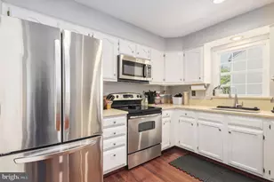 18639 Clovercrest Cir, Olney, MD 20832 - Photo 5