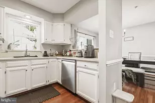 18639 Clovercrest Cir, Olney, MD 20832 - Photo 7