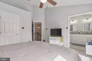 18639 Clovercrest Cir, Olney, MD 20832 - Photo 11