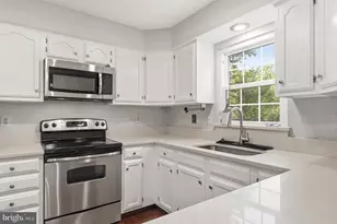 18639 Clovercrest Cir, Olney, MD 20832 - Photo 13