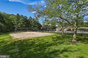18639 Clovercrest Cir, Olney, MD 20832 - Photo 23