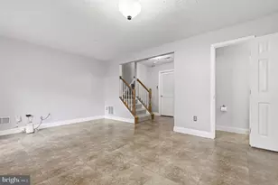 18639 Clovercrest Cir, Olney, MD 20832 - Photo 33