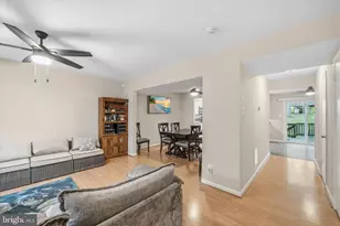 3824 Lansdale Ct, Burtonsville, MD 20866 - Photo 5