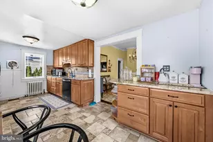 8 James St, Gaithersburg, MD 20877 - Photo 3