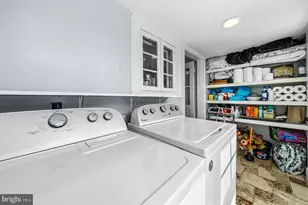 8 James St, Gaithersburg, MD 20877 - Photo 29