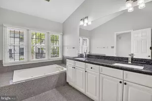 1169 Regal Oak Dr, Rockville, MD 20852 - Photo 21
