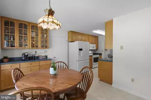 9008 Edgewood Dr, Gaithersburg, MD 20877 - Photo 5