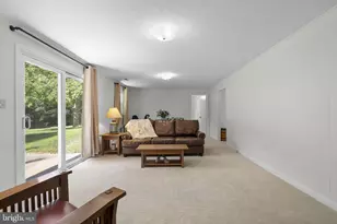 9008 Edgewood Dr, Gaithersburg, MD 20877 - Photo 27