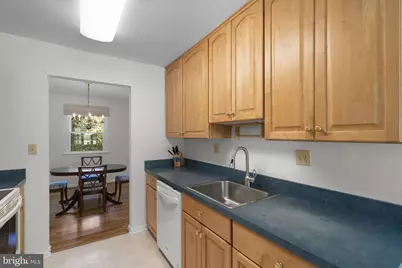 9008 Edgewood Drive, Gaithersburg, MD 20877 - Photo 7