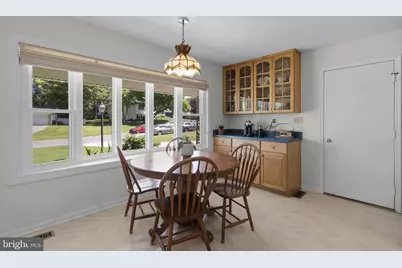 9008 Edgewood Drive, Gaithersburg, MD 20877 - Photo 3