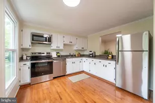 7506 Weatherby Dr, Rockville, MD 20855 - Photo 7