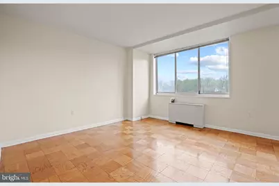 10401 Grosvenor Place #708, Rockville, MD 20852 - Photo 9