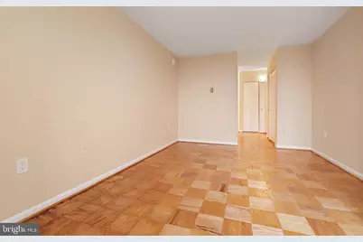 4242 E East West Highway #914, Chevy Chase, MD 20815 - Photo 17